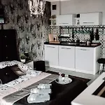 Camila Apartament Rewa